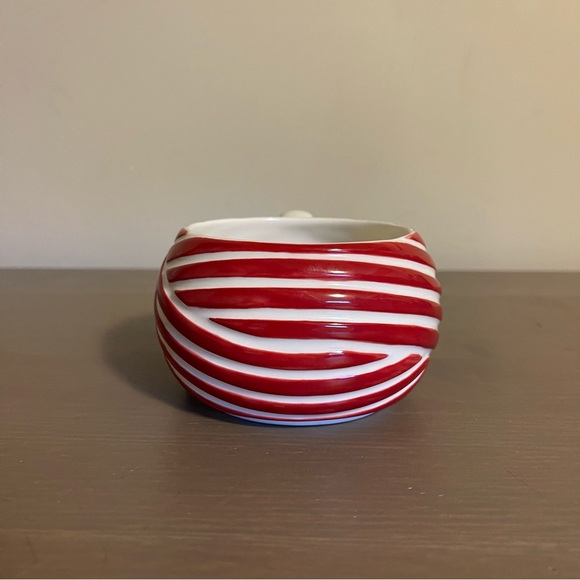 Starbucks Red and White Candy Cane Ceramic Coffee Mug - Picture 5 of 7